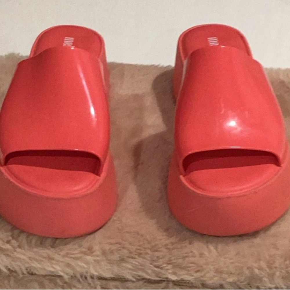 Women's Coral Slide Sandals